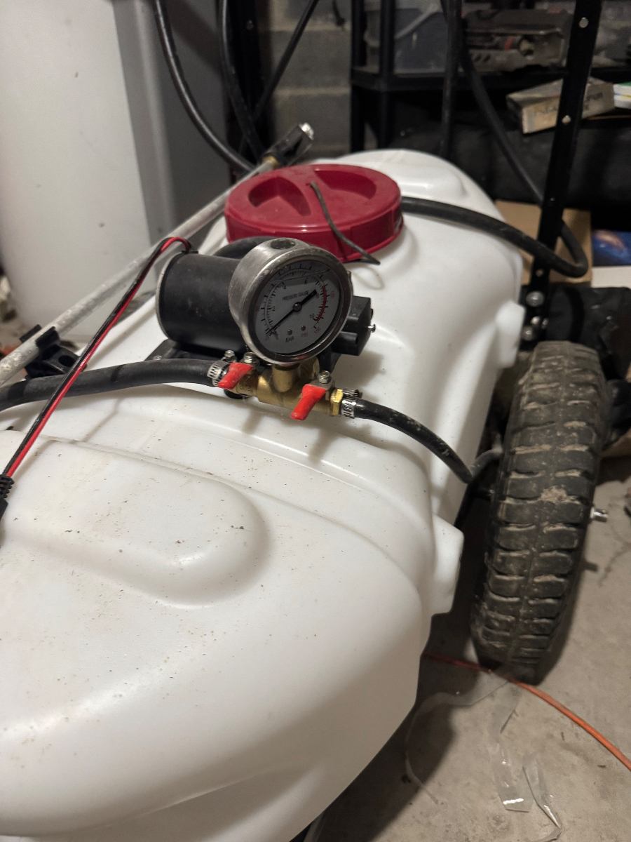 Pulvérisateur pour tracteur tondeuse